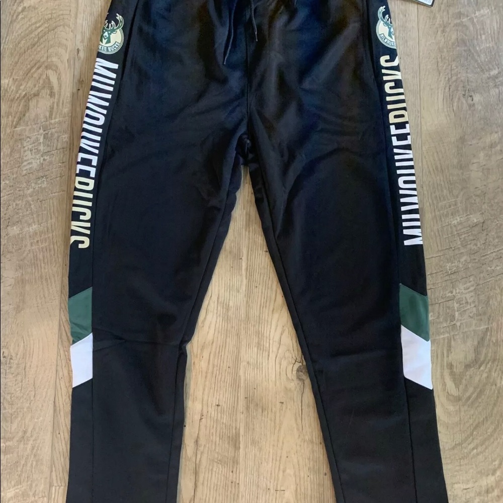 NWT $65 Mens Black Milwaukee Bucks Pants Joggers